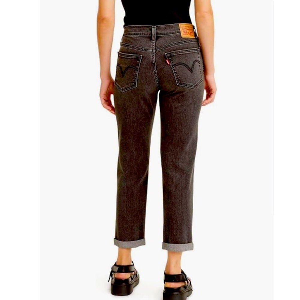 ♠️Levi’s Wedgie Boyfriend Jeans♠️🌒Size28!EUC!Didnt fit me😞😉Worn Once!♠️🌒